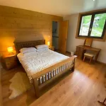 Chalet à Avec 5 Chambres, Idéal Pour Un Familial - Fr-1-693-1